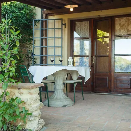 Agriturismo Il Gheppio Farm stay *